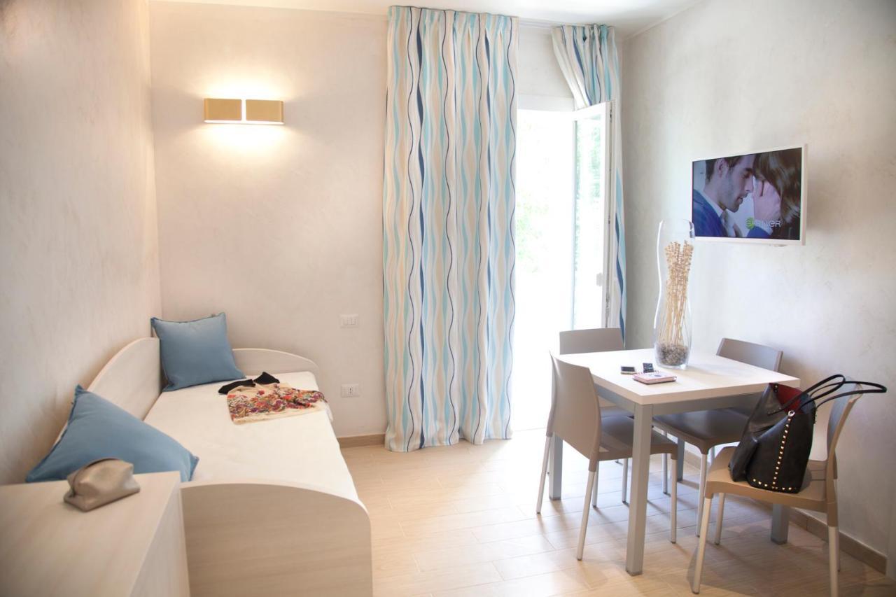 Marina Beach Aparthotel Римини Экстерьер фото
