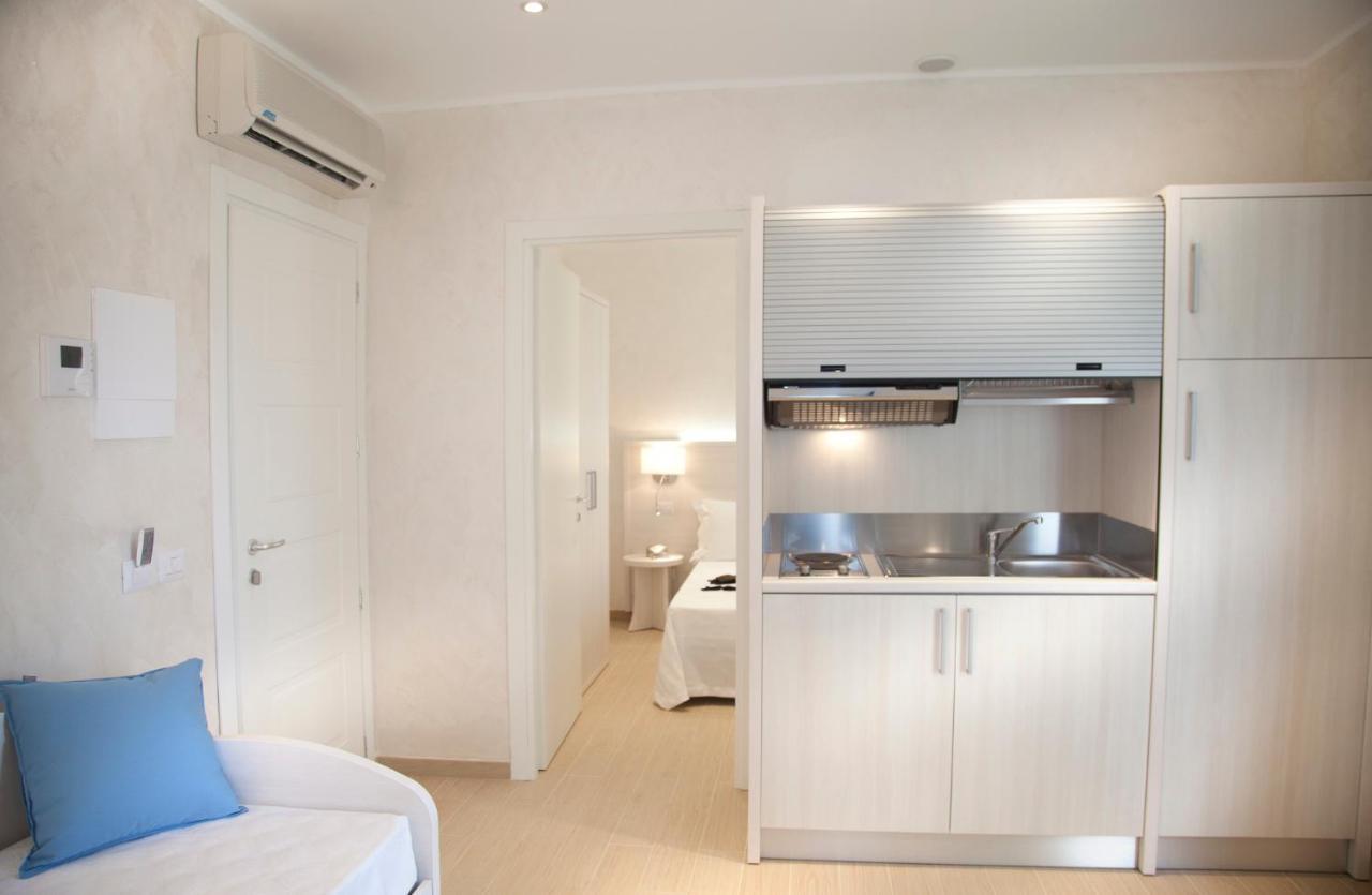 Marina Beach Aparthotel Римини Экстерьер фото